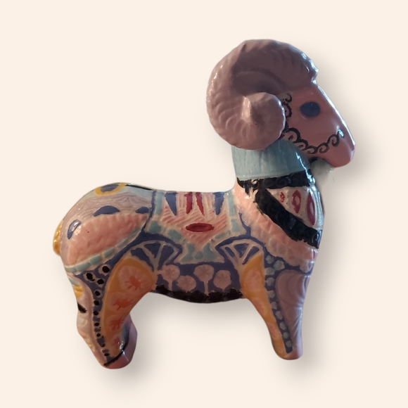 Vintage Ram Figurine Ceramic Ornate Etched Pastel Farm Animal Statue Retro - Picture 3 of 5